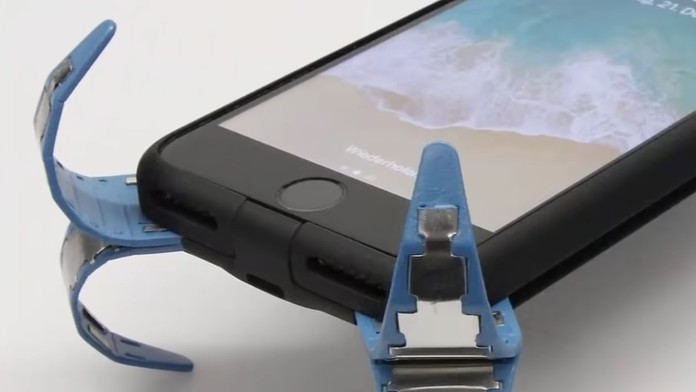 Ochranné háčiky na mobil.