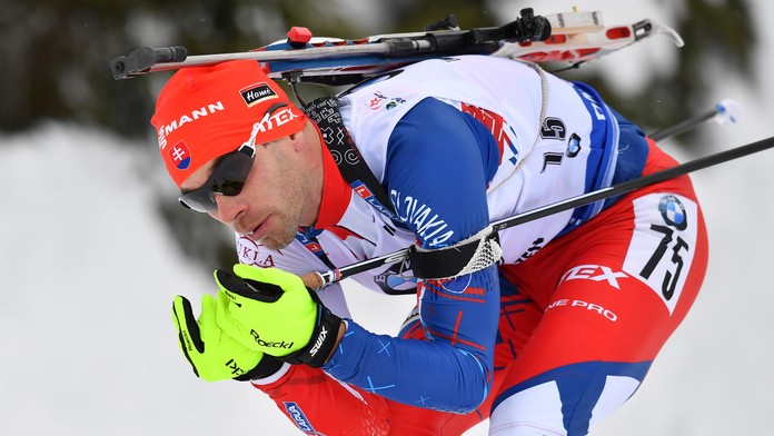 Slovenský biatlonista Matej Kazár.