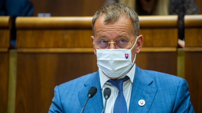 Predseda parlamentu Boris Kollár (Sme rodina).