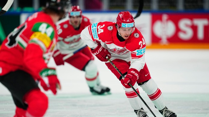  Morten Jensen v zápase A-skupiny na MS 2023 v hokeji