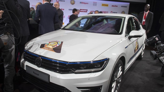Aut roka 2015 -  nový Passat automobilky Volkswagen