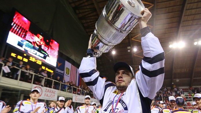 Hokejová liga odštartuje v polovici septembra. Ťahákom východniarsky súboj majstra s nováčikom