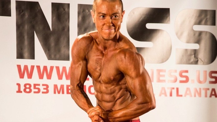 Cody Harman ako žena.