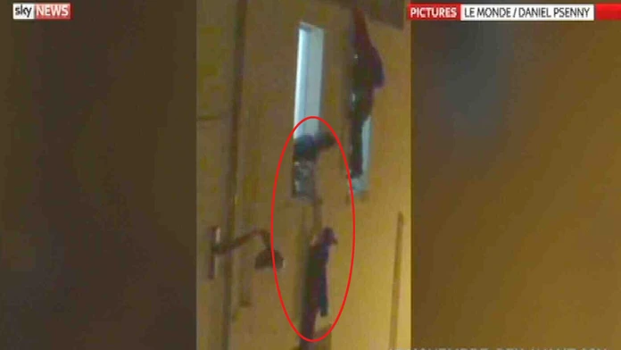 Po útoku teroristov v Paríži visela tehotná žena v okne. Dnes má krásnu dcérku