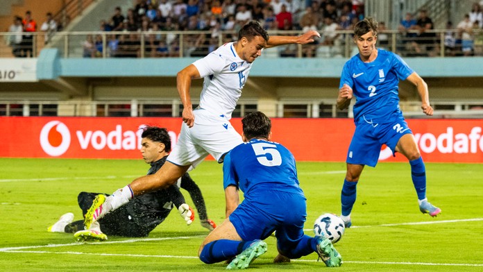 Zahodená penalta a nevydarený druhý polčas. Slovensko podľahlo Grécku rozdielom triedy