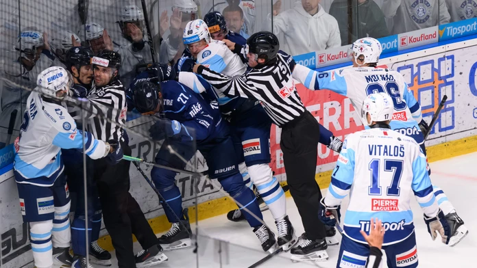 Buček gólom zarmútil Nitru, Slovan sa revanšoval za finále. Východniarske derby ovládli Košice