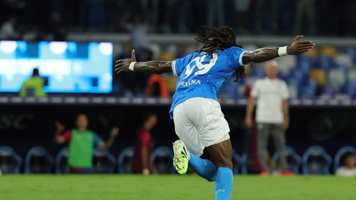 Serie A: Neapol si udržal stopercentnú bilanciu vďaka neskorému gólu. Atalanta na triumf čaká