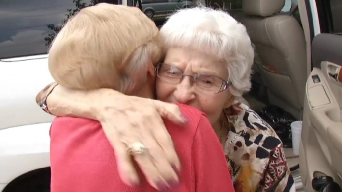 17 ZAHR Dve sestry.transferweb_jpg_bez_watermarku_1.jpg