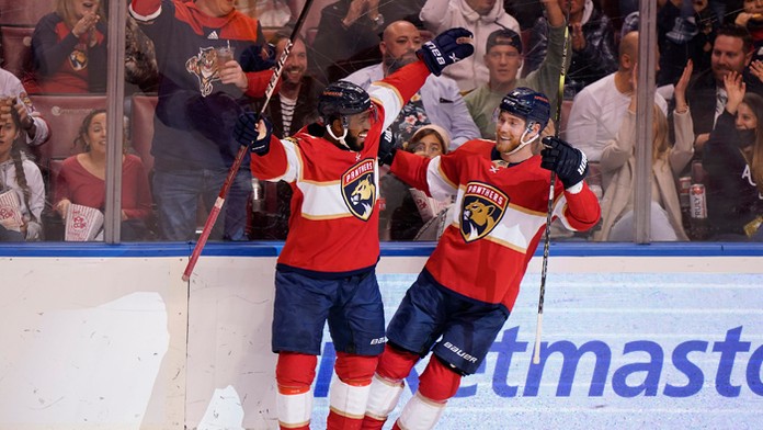 Anthony Duclair (vľavo) a Sam Bennett.