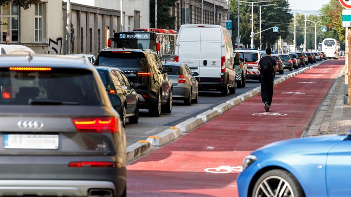 Vajanského nábrežie.