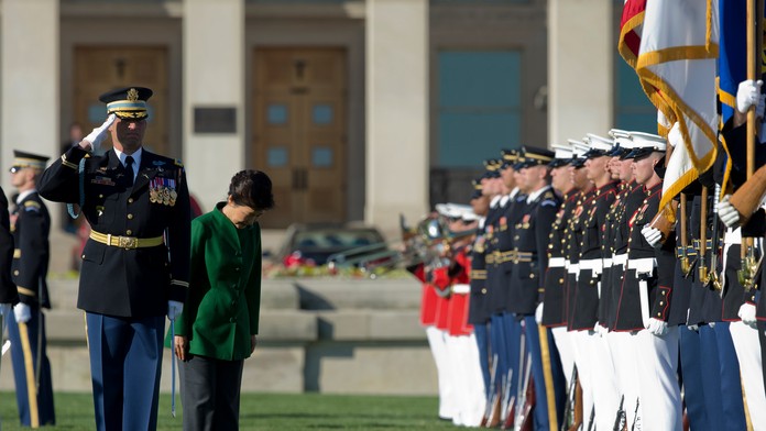 Biely dom a juhokórejský prezident Park Geun-hey- archívna snímka.
