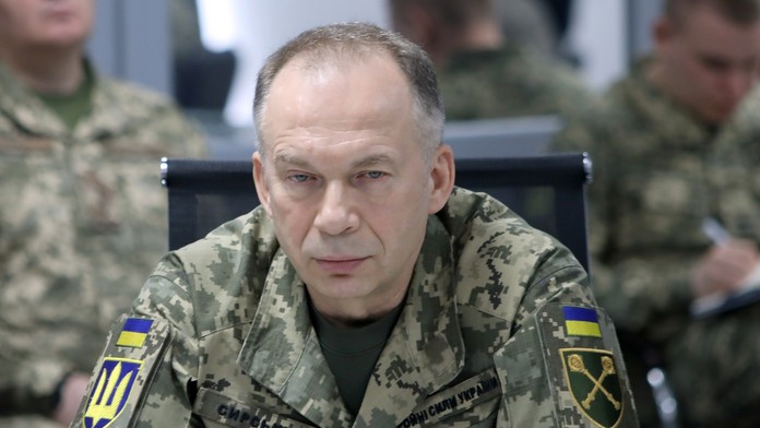 Taktika „tisíc rezov“ nezabrala. Ruská jarná a letná ofenzíva zlyhala, tvrdí šéf ukrajinskej armády