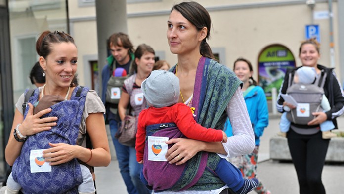 Mamičky s deťmi - ilustračná foto