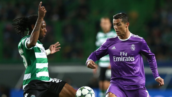 Will Grigg z Wiganu strieľa gól v pohári proti West Hamu.