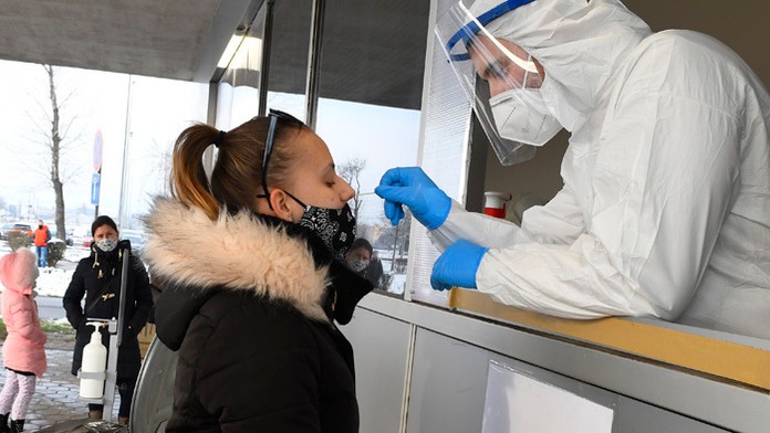 Sidnerovú premohli emócie.