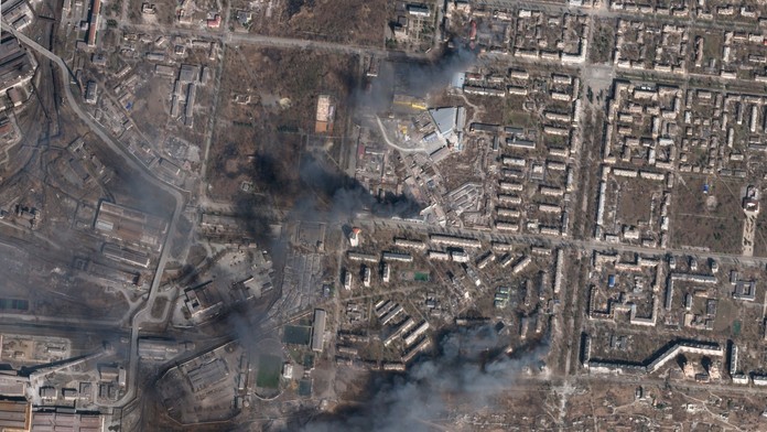 Šéf európskej diplomacie: Ruský útok na Mariupol je obrovský vojnový zločin