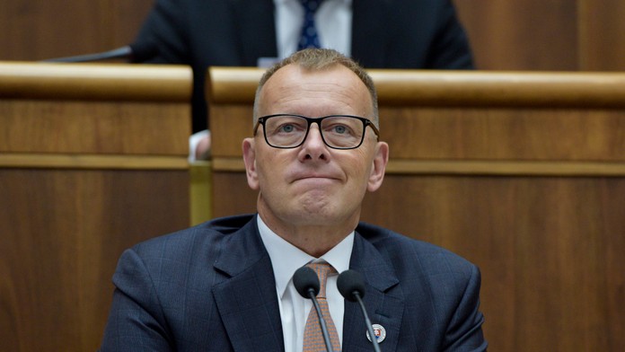 Na snímke Boris Kollár v pléne Národnej rady.
