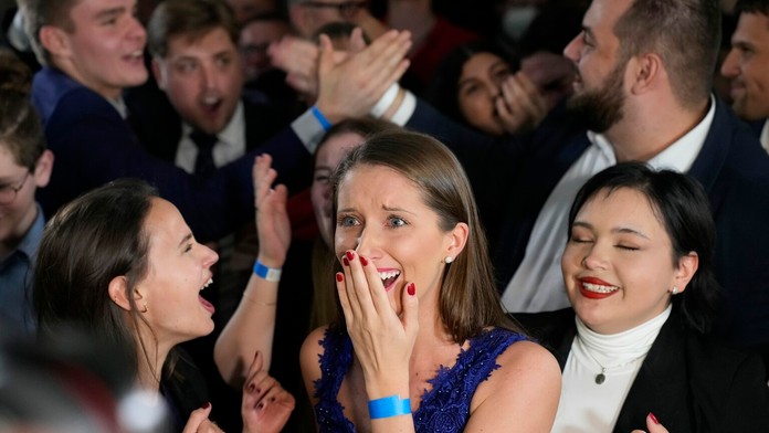 Radosť podporovateľov koalície SPOLU.