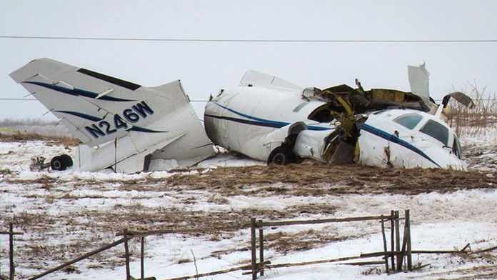 Dvojmotorové turbovrtuľové lietadlo typu Mitsubishi MU-2 sa zrútilo v blízkosti letiska.