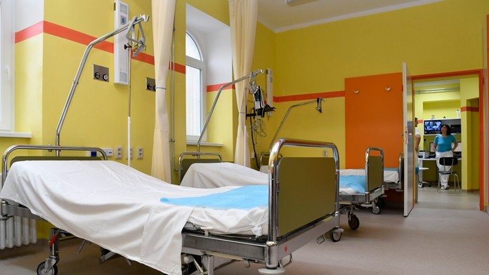 Andreas Johnsson z Toronta oslavuje gól proti Edmontonu.