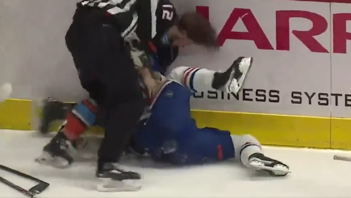 VIDEO: Pavol Regenda sa pobil. Súperovi následne adresoval veľavravné gesto