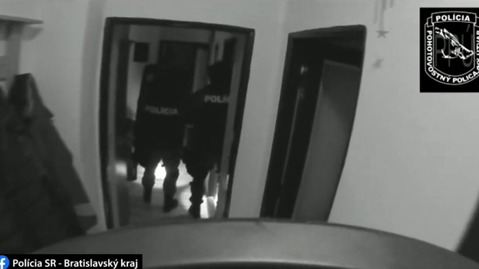 Zásah v byte Svidníčana, ktorý sa vyhrážal prezidentke a ministerke.