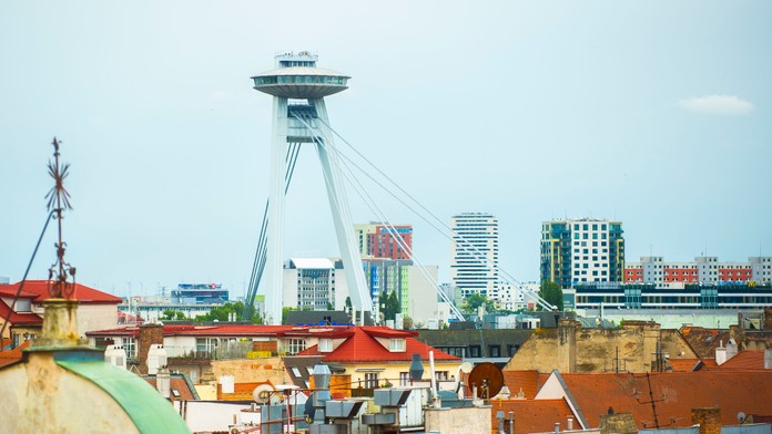 Na snímke vyhliadková veža UFO v Bratislave.