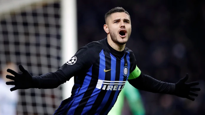 Mauro Icardi z Interu Miláno oslavuje gól v dueli LM proti Eindhovenu.