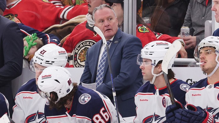 V NHL skončil vo funkcii prvý tréner v tomto ročníku. Jeho nástupca bude najstarším koučom profiligy