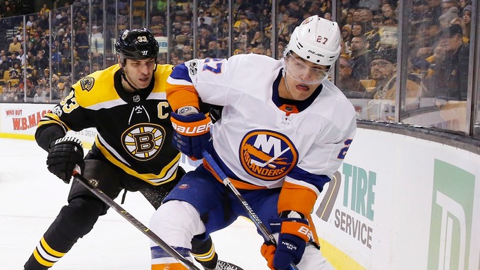 Americký snoubordista Redmond Gerard.