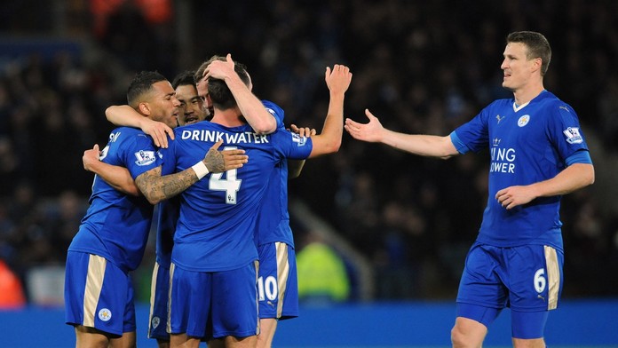 Hráči Leicestru sa tešie z gólu 