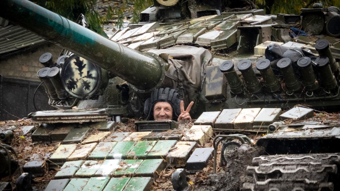 Zelenskyj informoval o krutých bojoch pri Bachmute: Vidieť tam šialenú taktiku ruského velenia