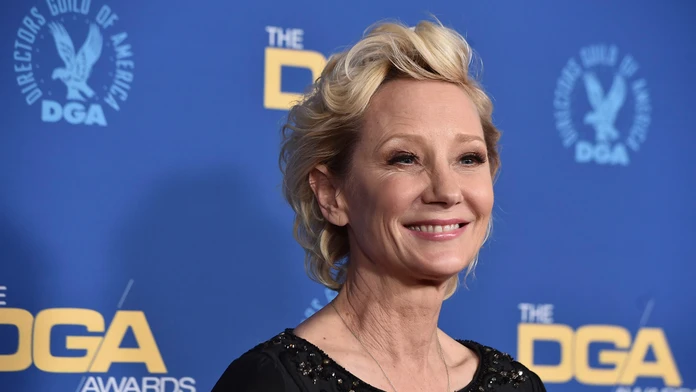 Zomrela herečka Anne Heche, odpojili ju od prístrojov