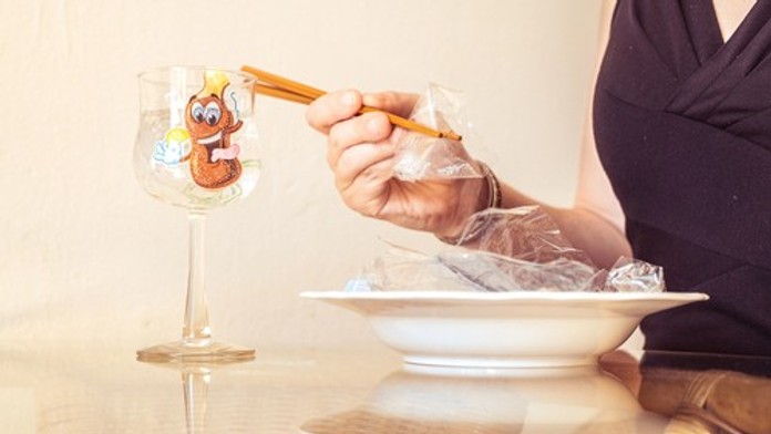 Za život zjeme desiatky kilogramov mikroplastov. Stačilo by to na výrobu stoličky