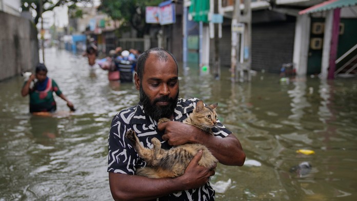 Katastrofálne povodne a zosuvy pôdy si na Srí Lanke vyžiadali už 153 obetí a takmer dvesto nezvestných