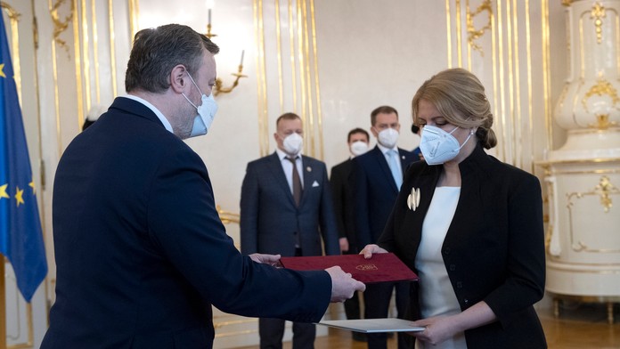 Prezidentka prijala demisiu ministra práce Milana Krajniaka