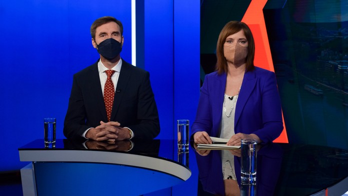 Juraj Blanár a Veronika Remišová v Na telo.