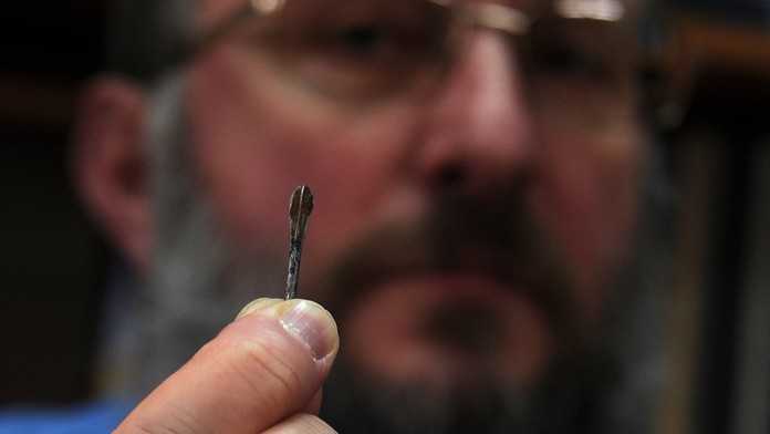 V telách z Buče našli známky málo využívanej zbrane. Prináša obeti veľké utrpenie