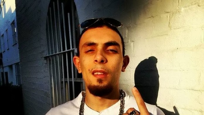 Na snímke bývalý britský raper Abdel-Majed Abdel Bary, ktorého našli vo väzení mŕtveho.