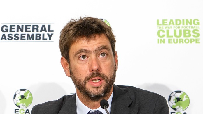 Andrea Agnelli reční počas tlačovej konferencie 5. septembra 2017 v Ženeve.