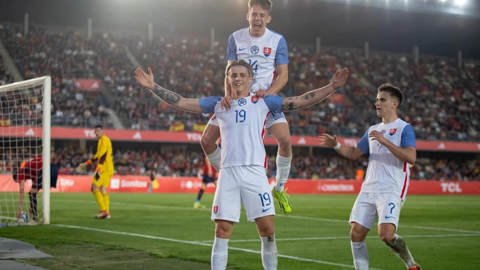 Spoznali sme dejisko žrebu ME21. Predstavitelia UEFA kontrolovali aj pripravenosť ihrísk