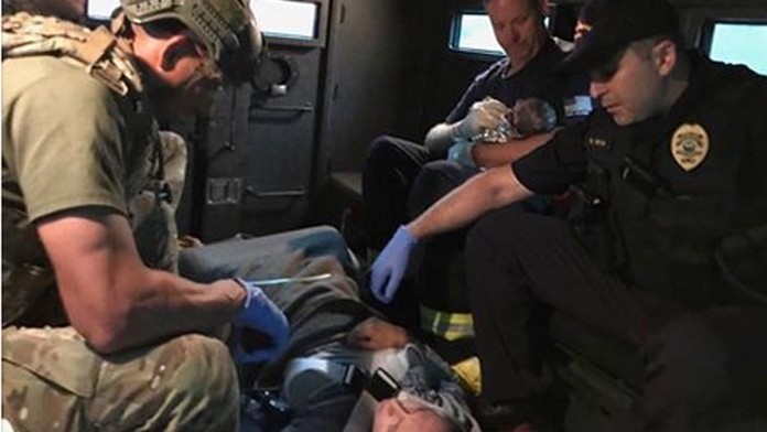 Počas búrky Irma sa narodilo bábätko.