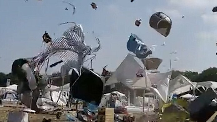 Minitornádo na festivale v Nemecku