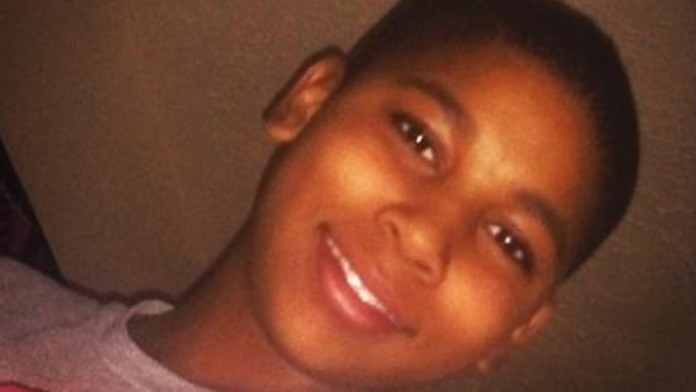 Policajti zastrelili černošského chlapca, ktorý mal pri sebe hračkársku pištoľ na stlačený vzduch.