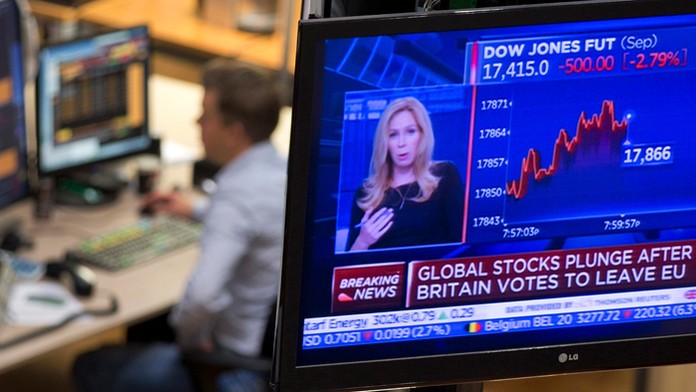 Brexit aj naďalej pôsobí na trhy.