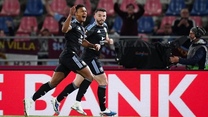 Aston Villa je jednou nohou v semifinále EL, rovnako Freiburg. V Porte sa zrodila remíza