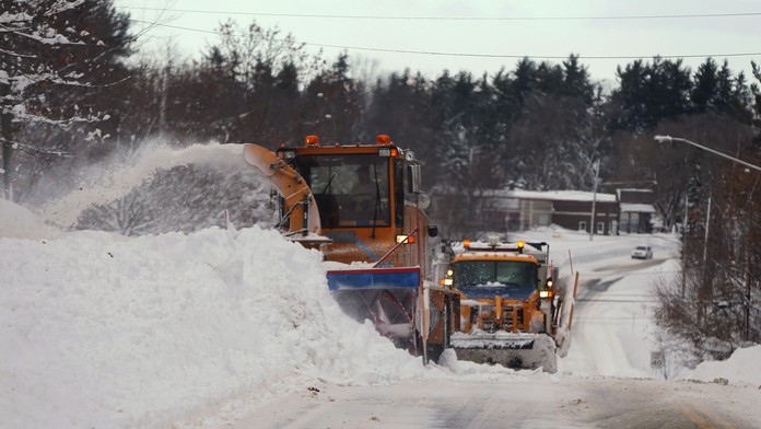 V Buffale už začali odstraňovať sneh