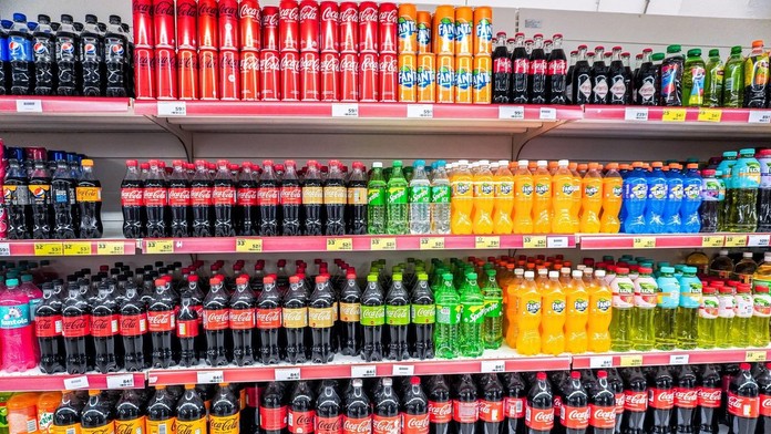 Coolcola, Fancy a Street. Rusi začali vyrábať nápoje, ktoré sú napodobeninami amerických produktov