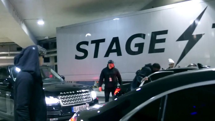 Nový šialený kúsok Čecha Kazmu. Žaloba a bitka od Bieberových ochrankárov