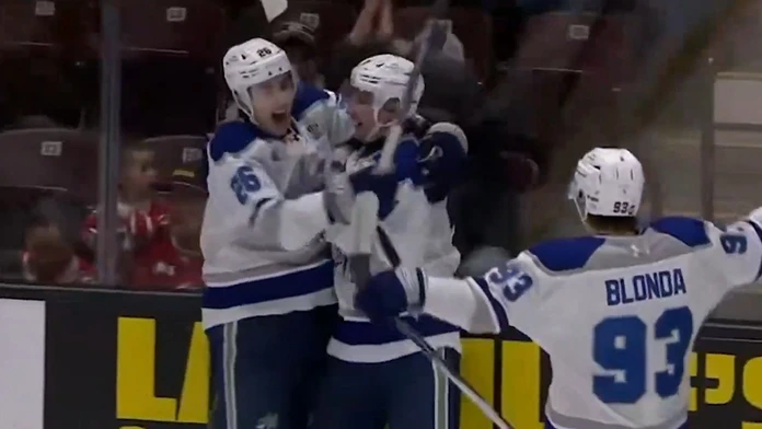 VIDEO: Slovenské duo v OHL vybavilo výhru. Adam Nemec exceloval piatimi bodmi, jeho krajan mu sekundoval